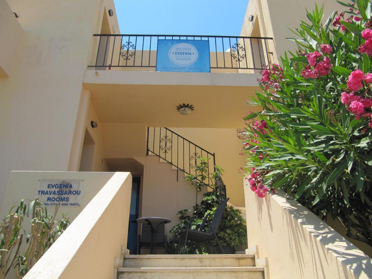 Eugenia Travasarou Sea View Appartments Diakofti Exterior foto